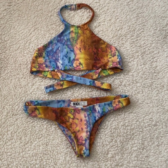 🎉Host Hot Pick🎉 Beach Riot bikini size small - Picture 4 of 9
